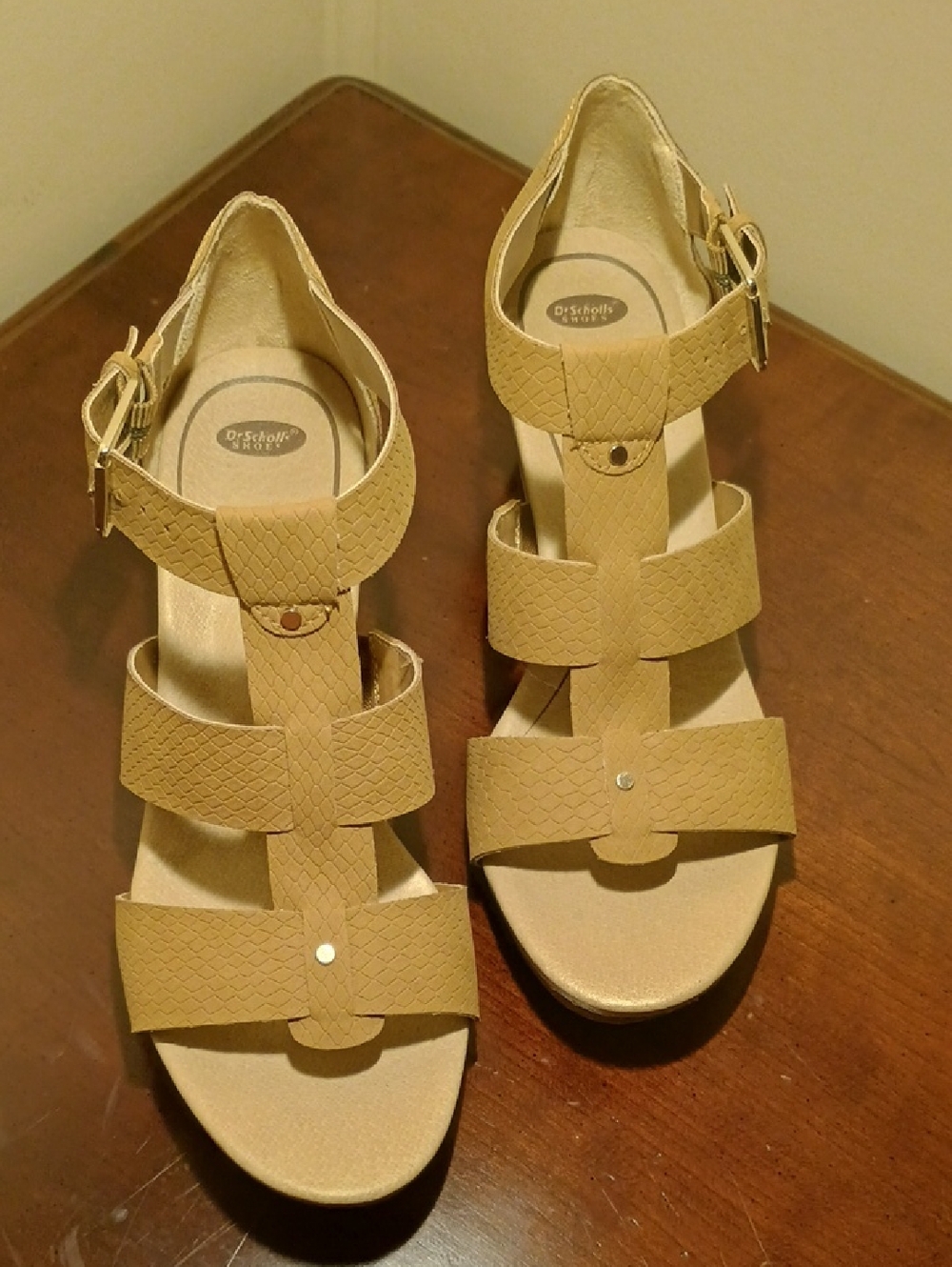 Dr. Scholl's Tan Strappy Wedge Sandals with Ankle Buckle Size 7.5 Womens